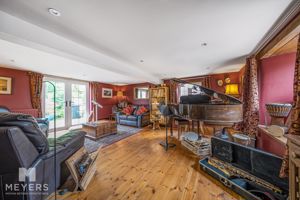 Photo 7- click for photo gallery